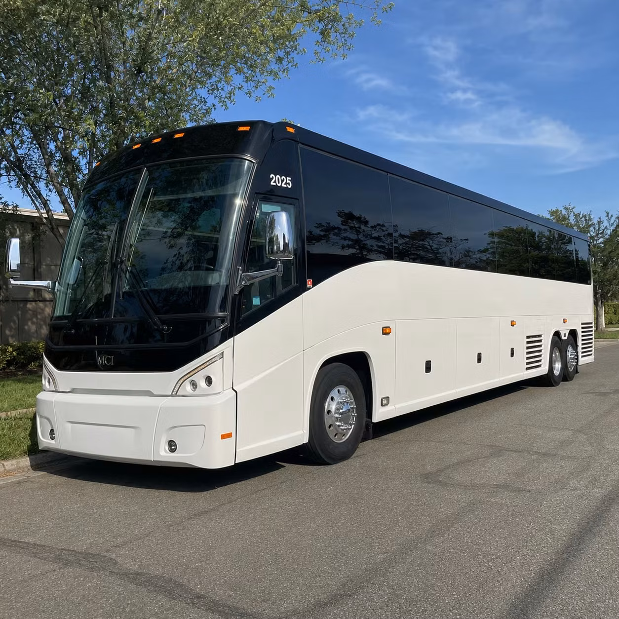 choose a long distance bus rental in port st lucie for college campus tours athletic travel and academic trips