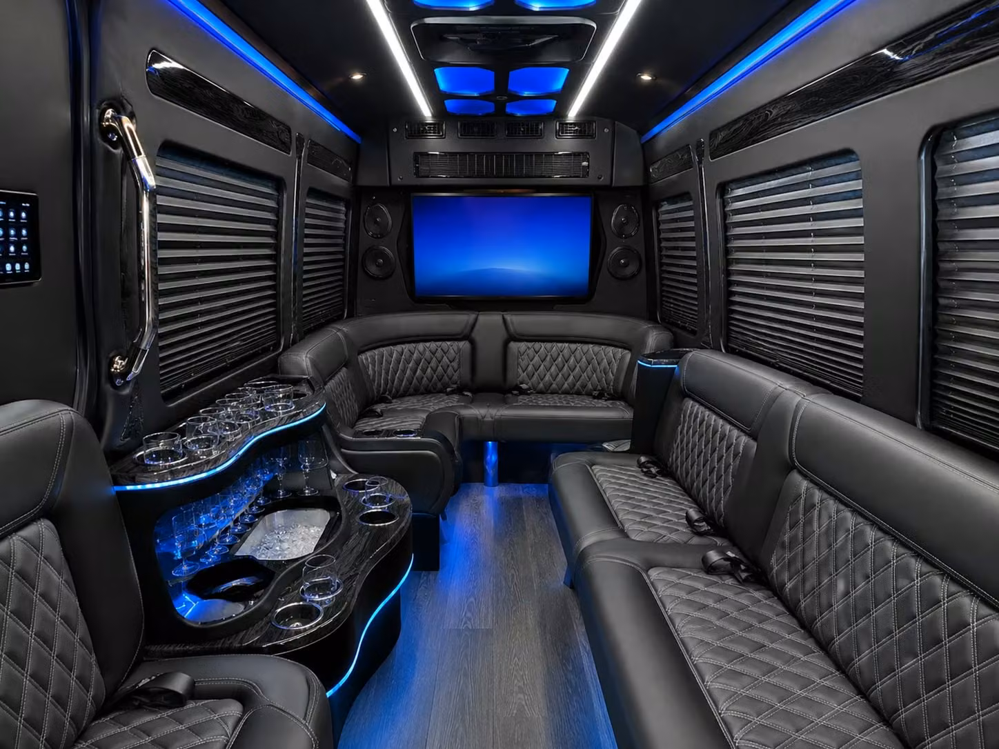coachbusportstlucie com makes finding the right prom bus in port st lucie incredibly simple