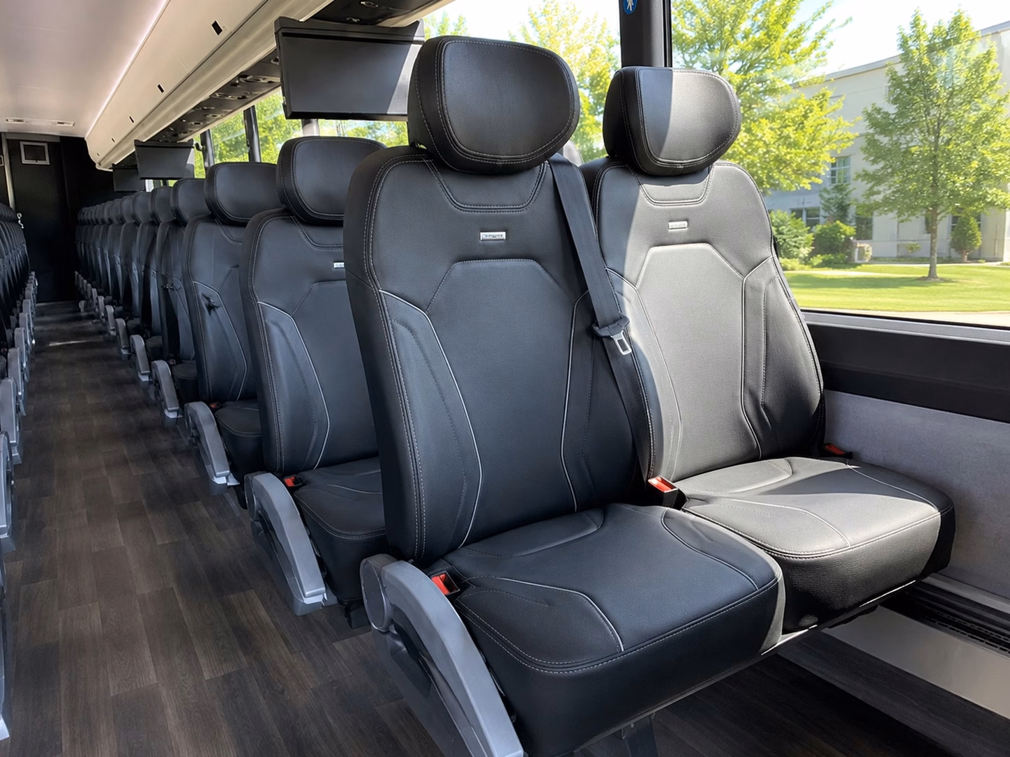 guest shuttle services between port st lucie hotels and wedding venues