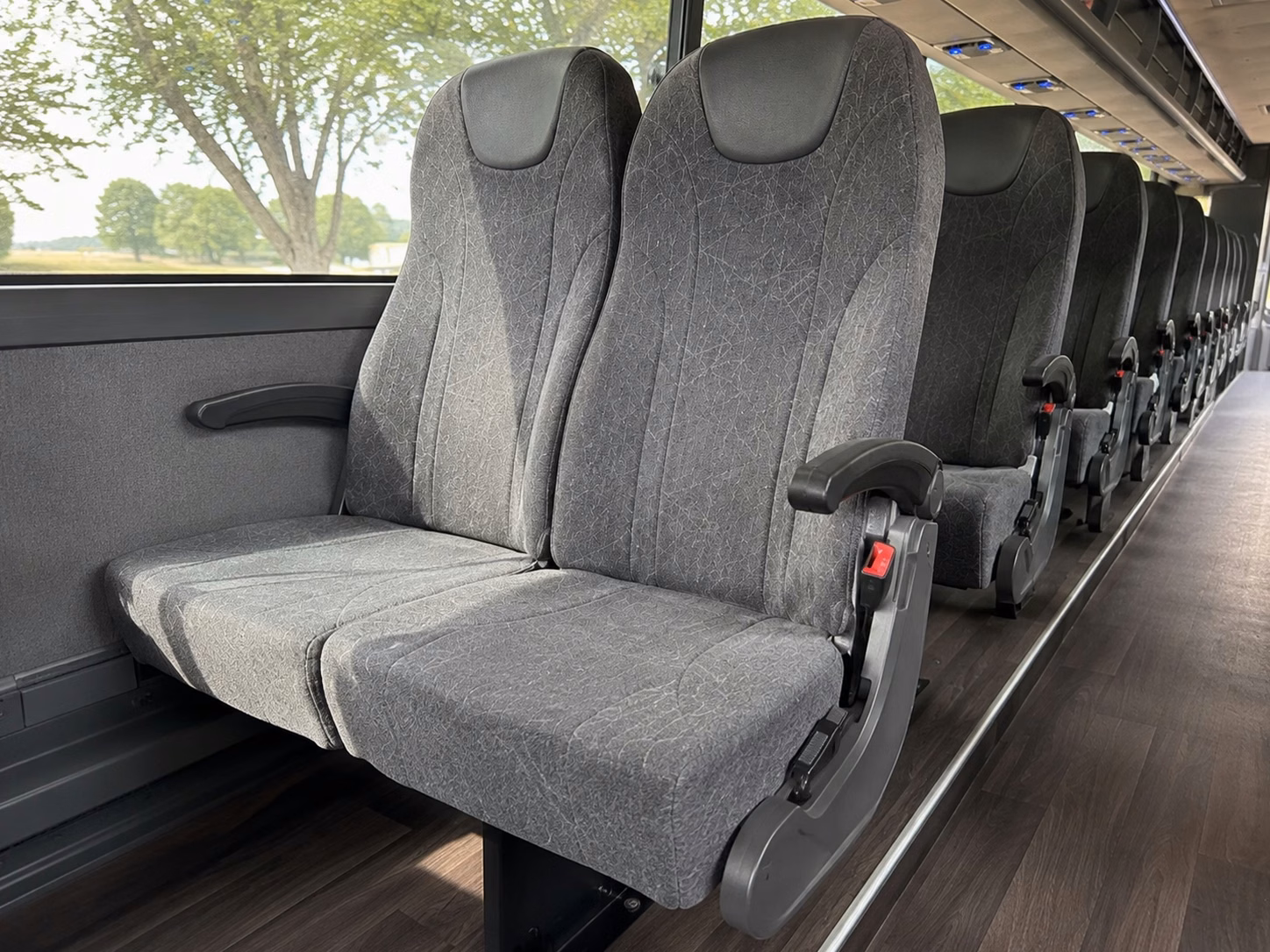 how bus type and size affect charter bus prices in port st lucie florida